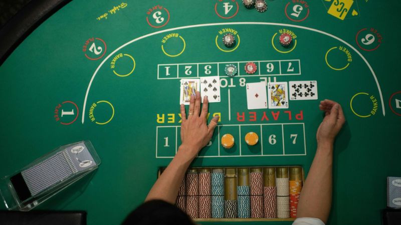 Bật mí cách chơi baccarat luôn thắng cho anh em tân thủ 3 Quy tắc cách chơi baccarat cơ bản cho tân thủ